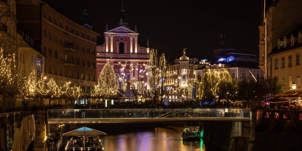 Winter seasons in Ljubljana, Prešeren Square Christmas decoration 